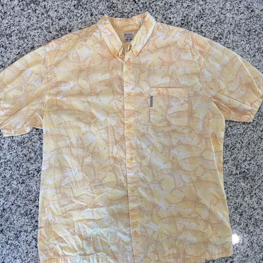 Columbia PFG Men's Yellow Short Sleeve Button Shirt